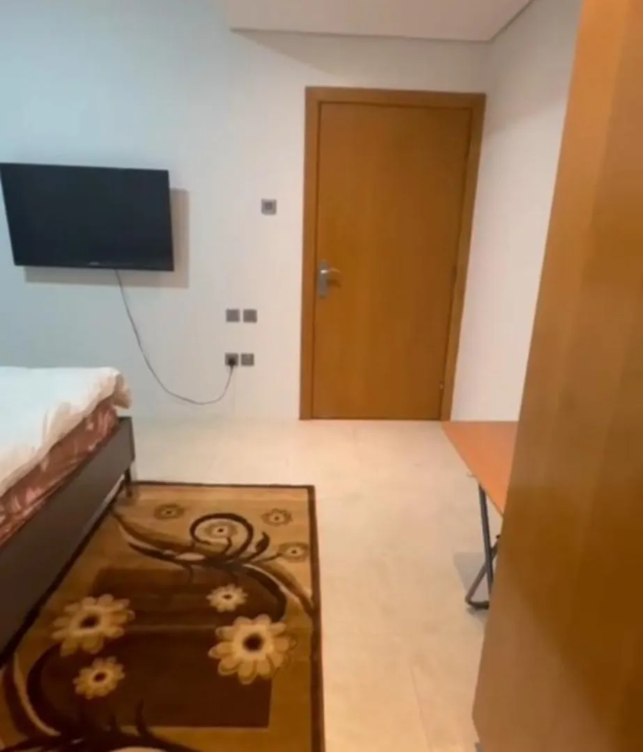 Homestay Master Bedroom Fully Furnished Dubai